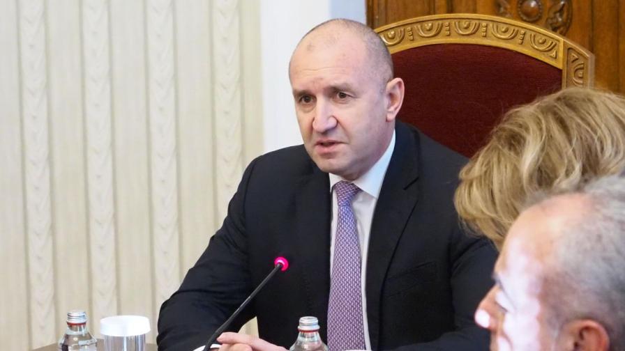 Президентът се среща с „БСП – Обединена левица“ и „Има такъв народ“ в сряда