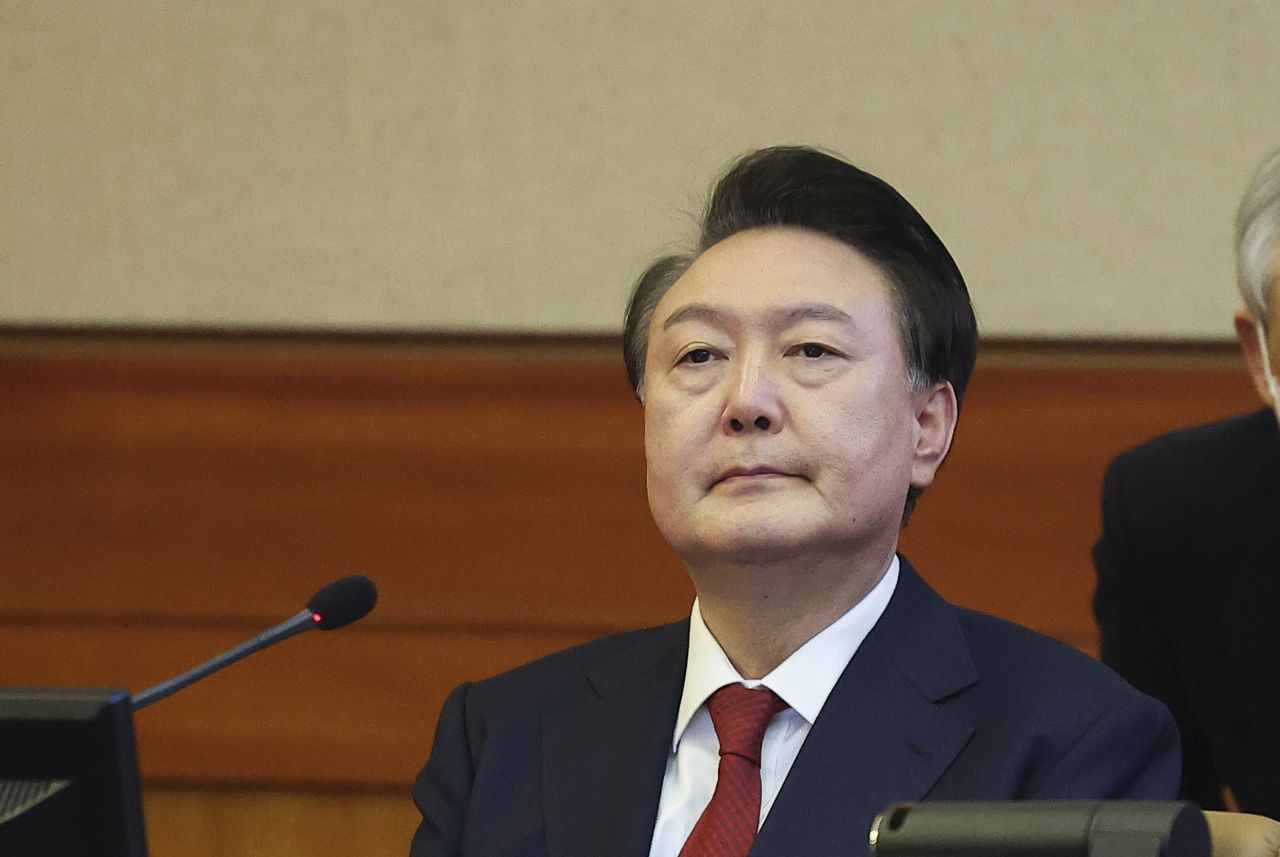 Осъдиха бившия президент на Южна Корея на доживотен затвор