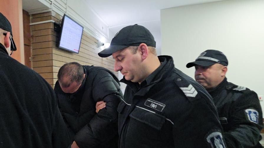 Оставиха за постоянно в ареста Росен Кръстев - Стъкларя