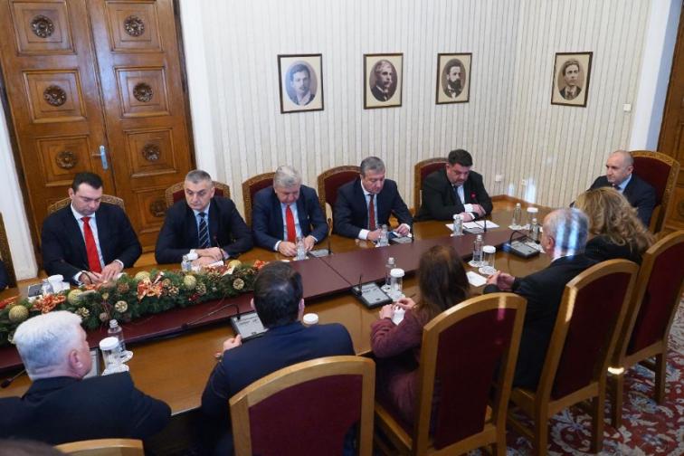 БСП Румен Радев