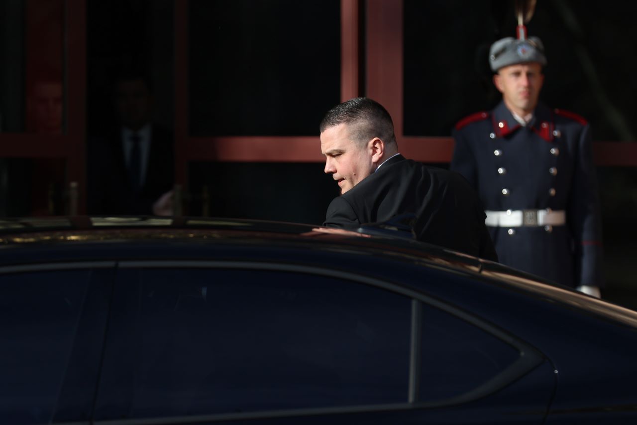 <p>"Има такъв народ" на консултации при президента Радев.</p>