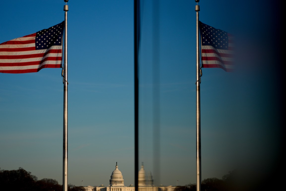 САЩ с нов военен закон, защитаващ Европа и Украйна