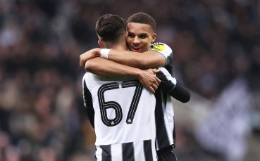 Младок класира драматично Нюкасъл на 1/2-финал за Карабао къп