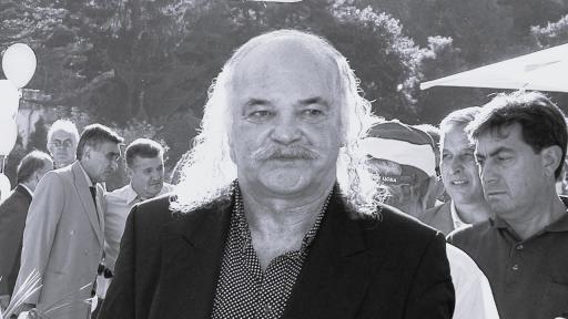 <p>Поклонението пред Боян Радев ще е в понеделник</p>