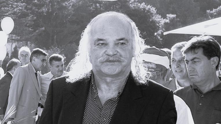 САЩ ликвидираха четирима души при нов удар по лодка на