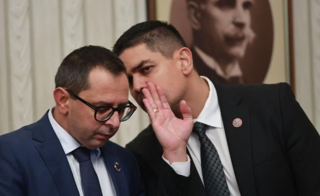 МЕЧ пред президента Радев: Виждаме невъзможност да се формира работещо правителство чрез политически предателства