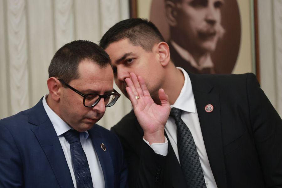 "Морал, единство, чест" на консултации при президента Румен Радев.