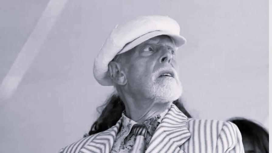 Антъни Прайс, дизайнерът на Дейвид Бауи и кралица Камила, почина на 88 години