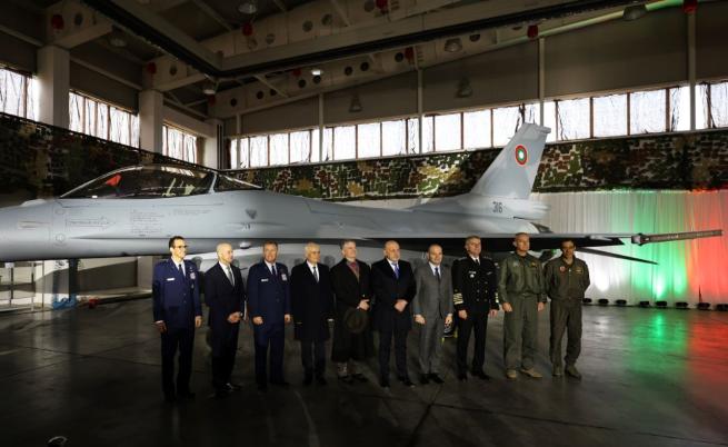 България посрещна новите F-16 - край на първия етап от модернизацията на ВВС