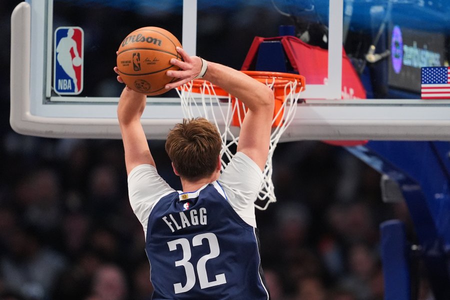 Далас Маверикс Детройт Пистънс1