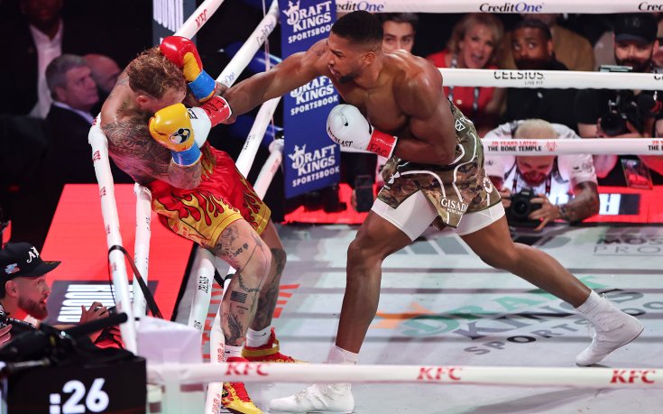 НА ЖИВО: Антъни Джошуа срещу Джейк Бол, четвърти рунд