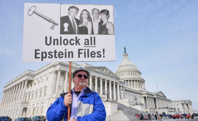 Мрежата на Епстийн: Тайните връзки на милиардера с елита на света