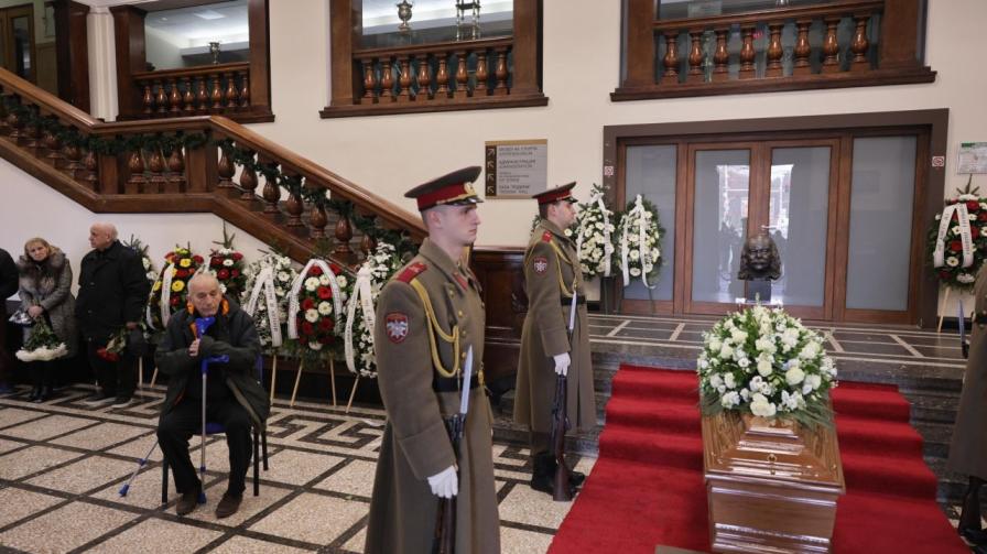 Боян Радев поклонение