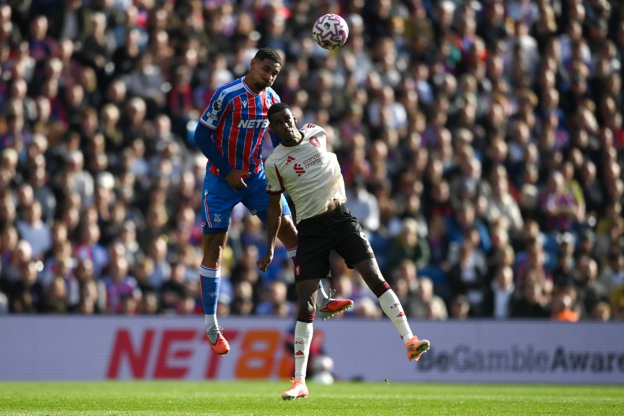 Александър Исак1