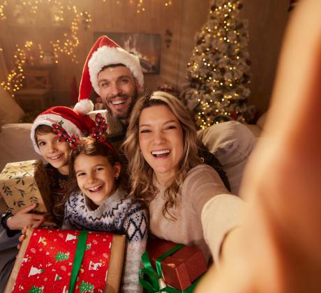 Коледа често идва с обещание за спокойствие но на практика