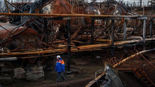 Русия атакува украинската нефтена и газова инфраструктура, спряха съоръжения