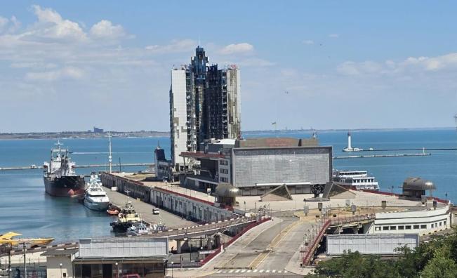 Дронове атакуваха цивилен кораб в Черно море