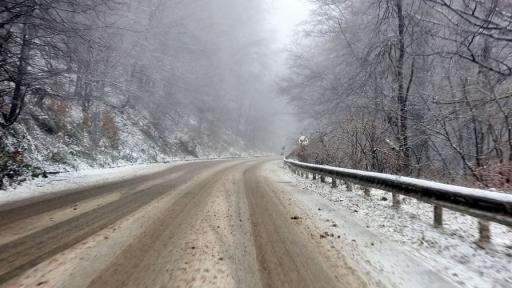 Снежна Коледа: Каква е обстановката в страната
