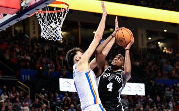 Сан Антонио подчини за втори пореден път шампиона Оклахома, Никс удариха драматично Кливланд