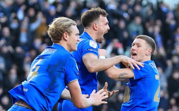 Бирмингам и Дарби Каунти не се победиха в зрелищен мач с два червени картона