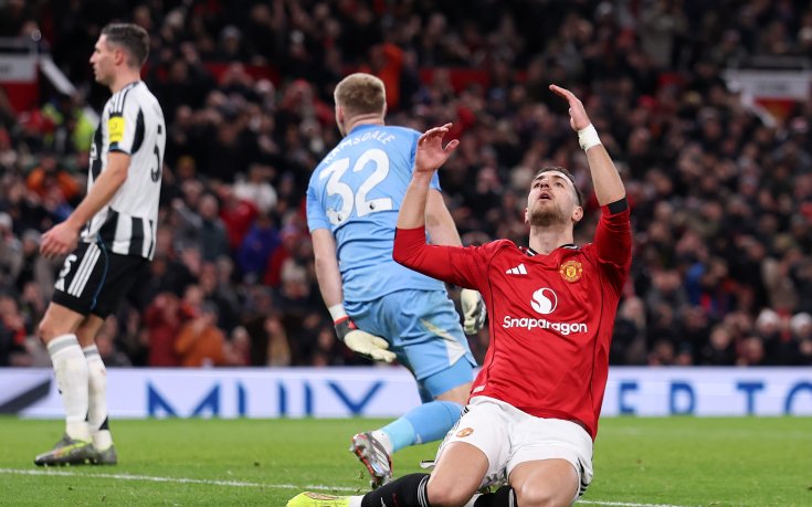 НА ЖИВО: Манчестър Юн 1:0 Нюкасъл, две греди в рамките на минути