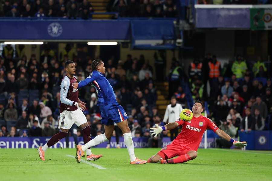 Челси Астън Вила1