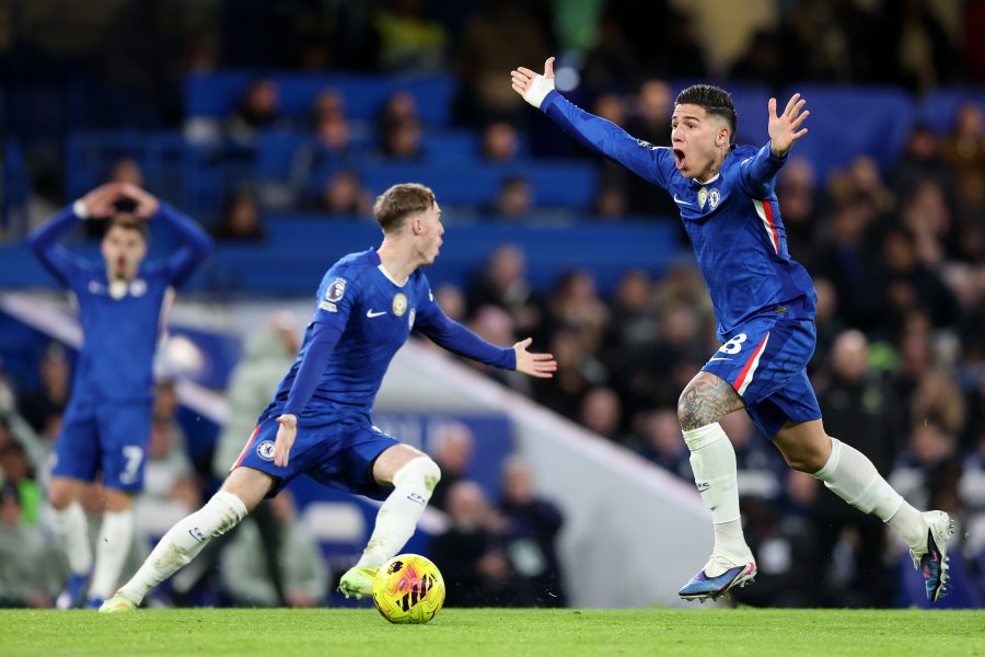 Челси Астън Вила1