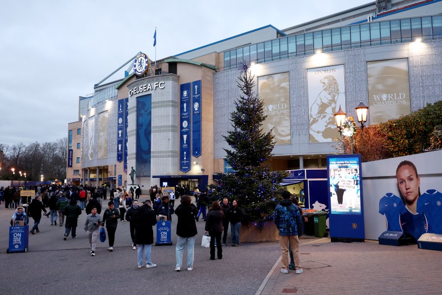 Челси Астън Вила1