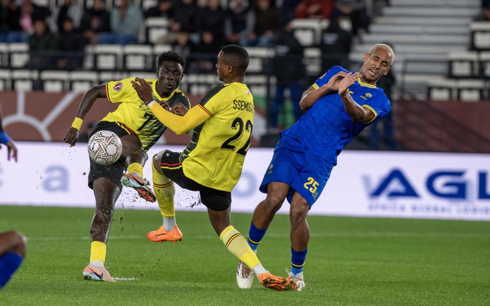 Пропусната дузпа в добавеното лиши Уганда от победата над Танзания