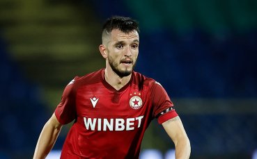 Доскорошен капитан на ЦСКА замина за Испания, пропуска спаринга с Оборище