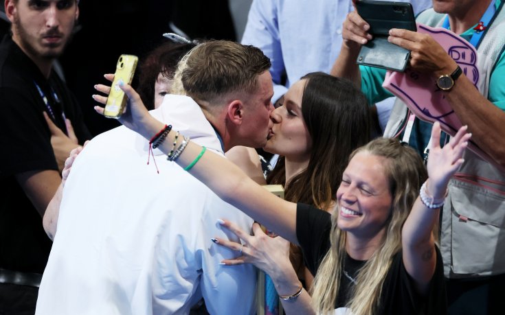 Пийти и Рамзи на меден месец, след сватба, помрачена от семейна драма