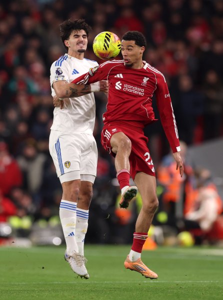 ливърпул лийдс1