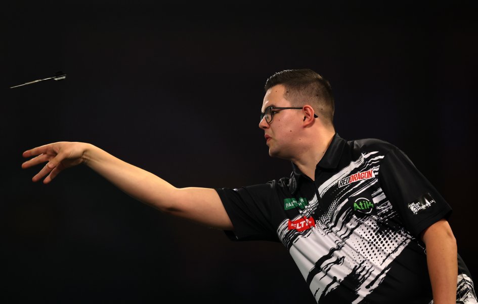 Люк Хъмфрис Джан Ван Веен1