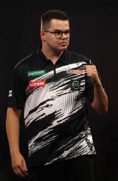 Люк Хъмфрис Джан Ван Веен1