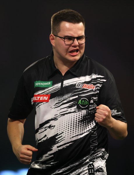 Люк Хъмфрис Джан Ван Веен1