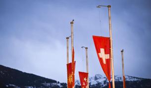 „Огнено шампанско“ подпалило бара в Швейцария