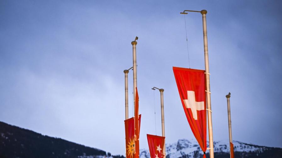 „Огнено шампанско“ подпалило бара в Швейцария