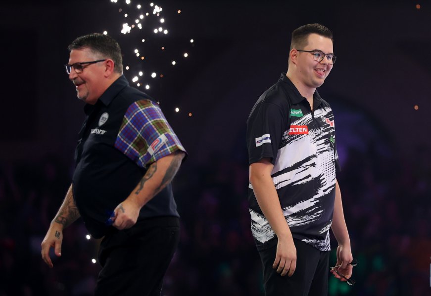 Джан Ван Веен Гари Андерсън1