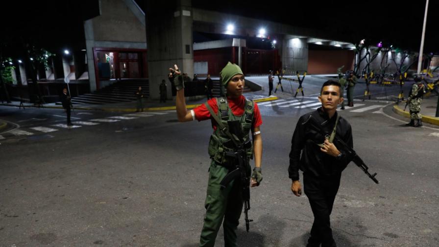 Серия експлозии в Каракас: въздушни удари...