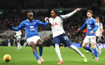 Тотнъм не успя да пречупи Съндърланд