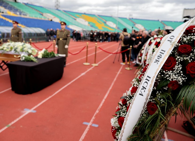 Поклонение пред Димитър Пенев1