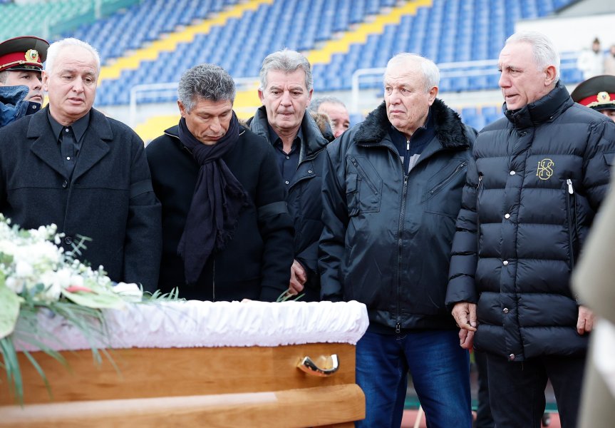 Поклонение пред Димитър Пенев1