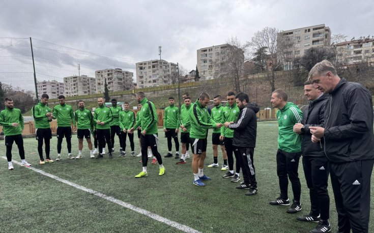 Вихрен чака бразилец и португалец