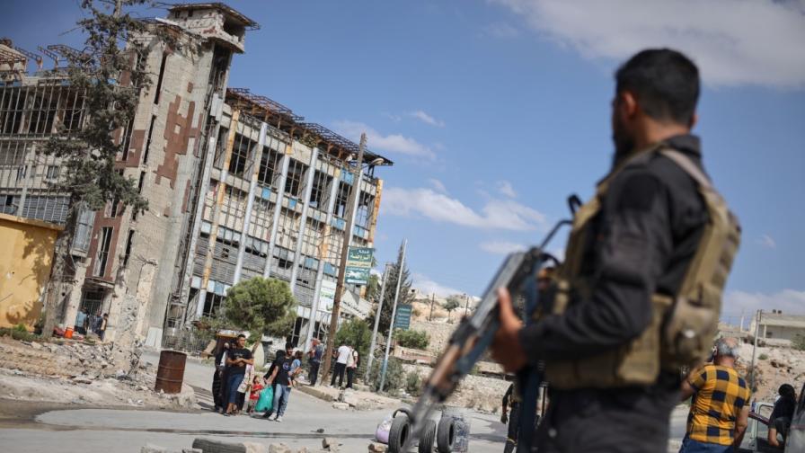 Сирийската армия започна война с кюрдите в Алепо