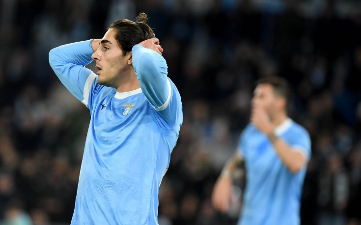 Късна драма спаси Лацио срещу Фиорентина