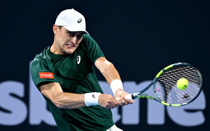 Палачът на Григор се изправя срещу родните национали за Купа Дейвис