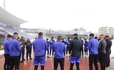 Етър започна подготовка с почит към Димитър Пенев и четири нови попълнения