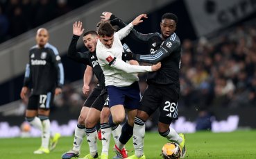 Астън Вила пречупи Тотнъм във ФА Къп, кризата при 