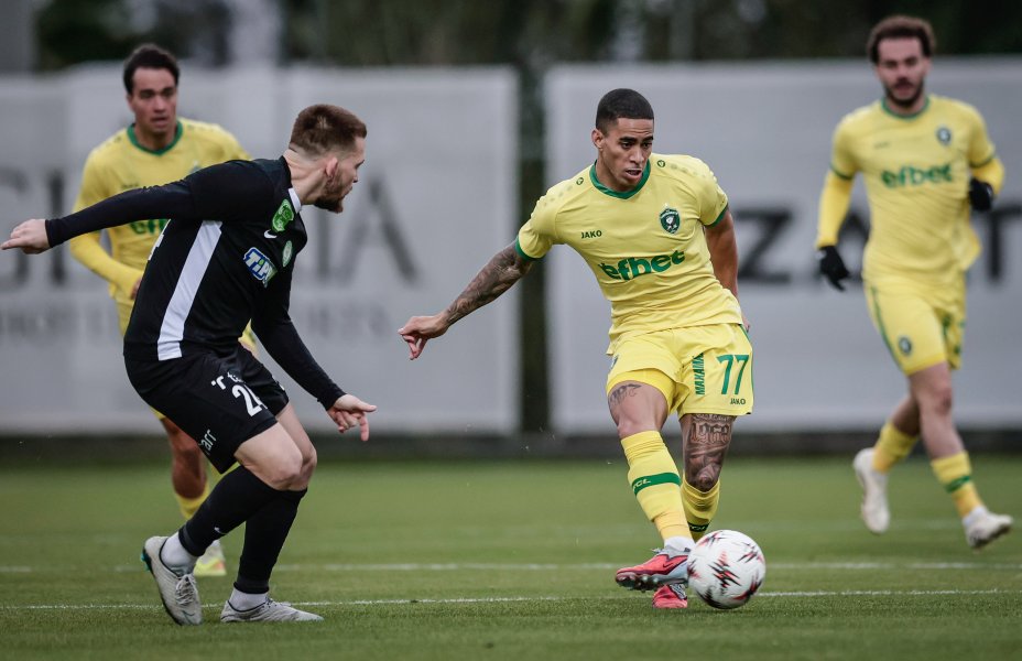 Лудогорец Пакш1