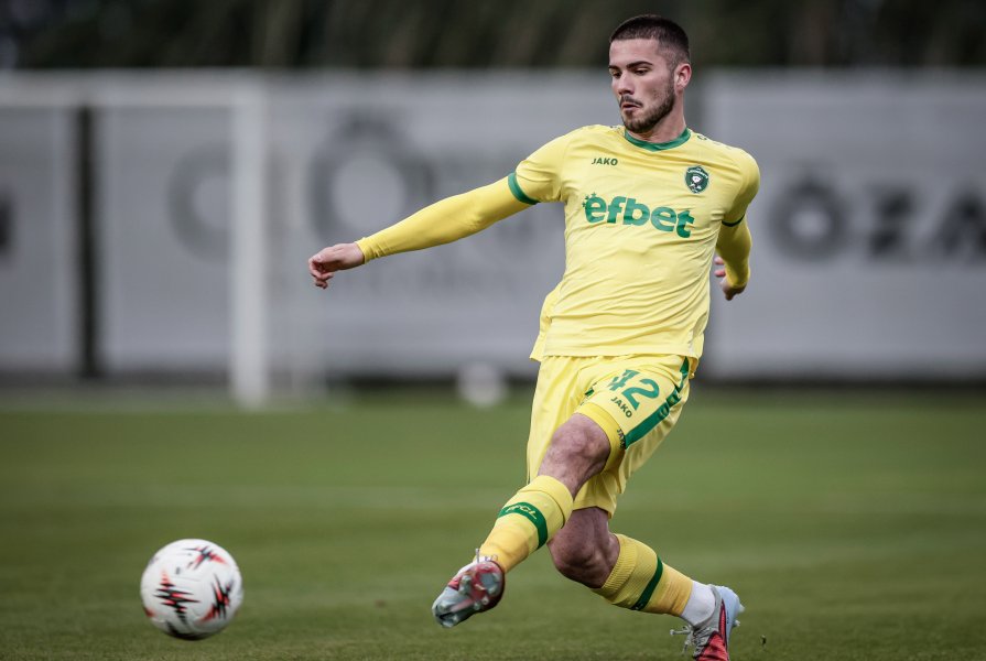 Лудогорец Пакш1